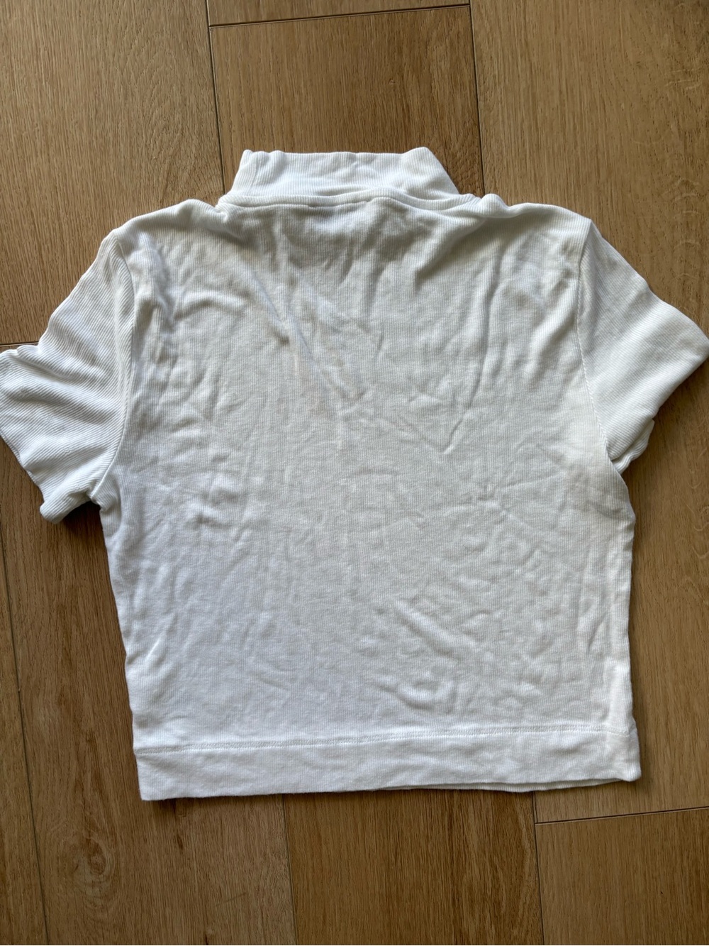Aritzia Babaton mock neck tee - Medium
